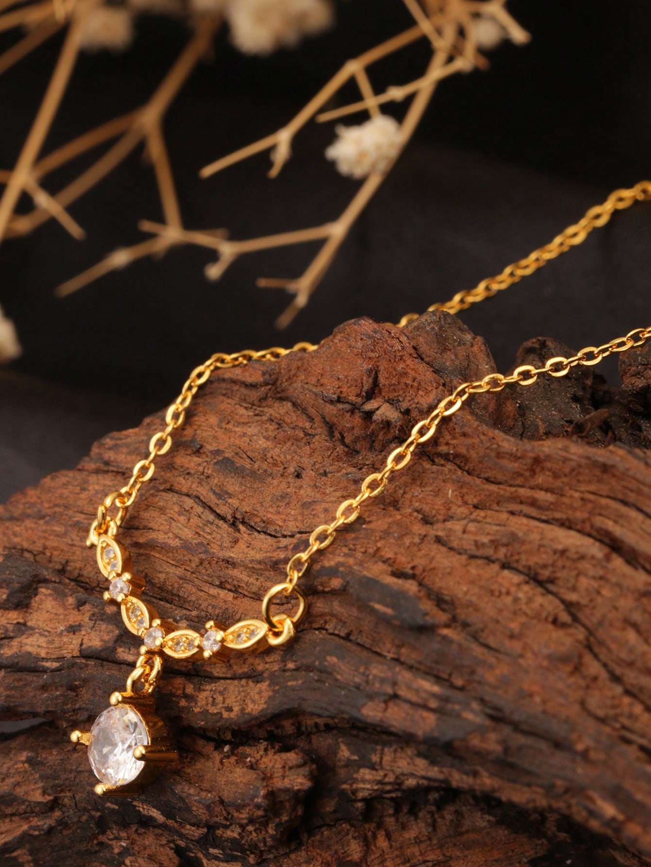 Luxury Lifestyle Gifts - 1 New Summer Style Necklace with