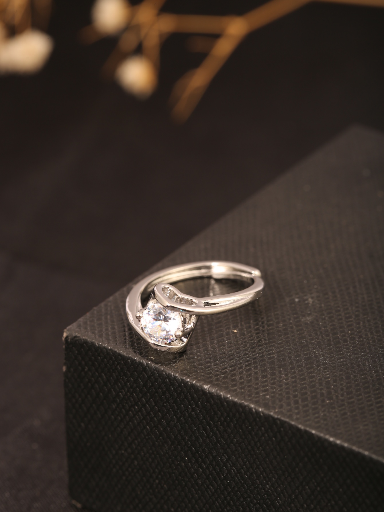 1 Piece of European and Americ - Luxury Lifestyle Gifts review and price